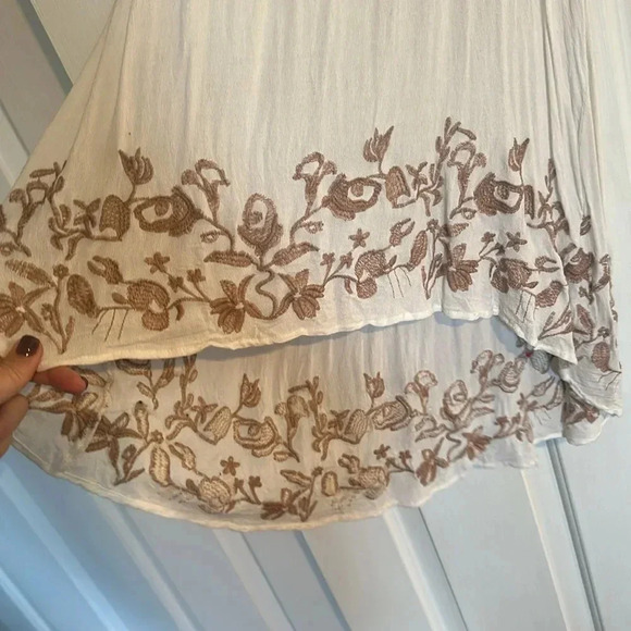 Pol High neck Tank Top Size Small - Picture 2 of 4